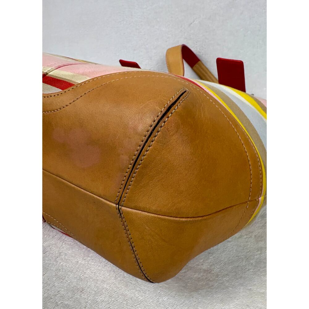 Coach Y2K Hamptons Daisy Stripe Tote with Tan Vachetta Leather Trim and Charm - Picture 7 of 16